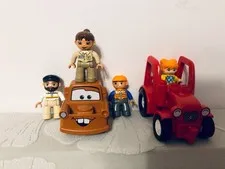 LEGO DUPLO Cars Lot Tow Mater & Red Tractor + 4 Figures Zoo Keeper, Construction