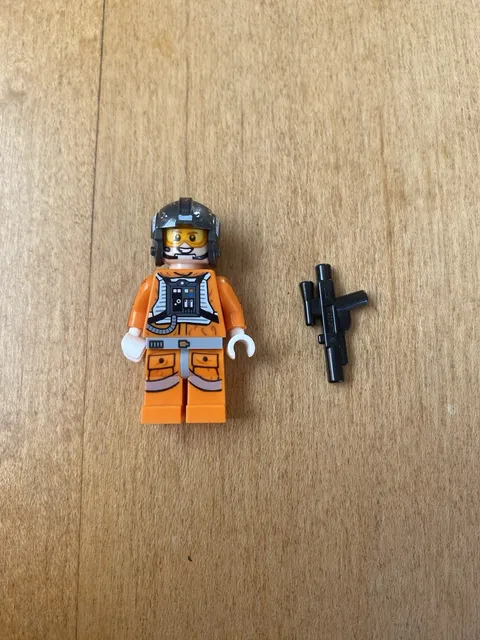 Lego Star Wars Snowspeeder Pilot Zev Senesca - Pearl Dark Gray Helmet Minifigure