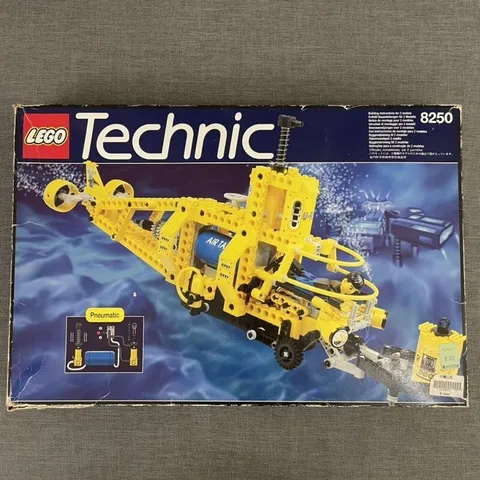 LEGO TECHNIC 8250 Search Sub New  Free shipping from Taiwan