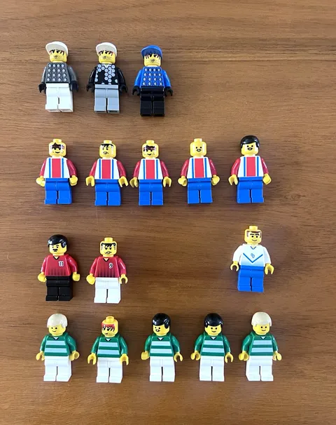 LEGO Soccer Minifigures Bulk Lot - 15 Players, Referees & Goalkeepers