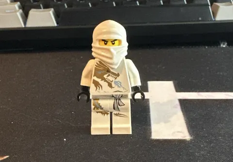 LEGO Ninjago Zane DX Dragon  Minifigure used no cracks perfect condition