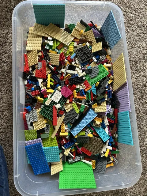 LEGO 9 LBS W Bulk USED LOT of Bricks Small Plates Parts Pieces NO MINIFIGURES