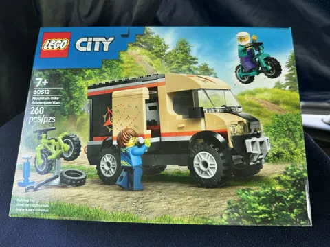 LEGO CITY #60512- MOUNTAIN BIKE ADVENTURE VAN- 260 PIECES