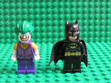 Lot of 2 LEGO Minifigures DC Super Heroes LEGO Joker Batman printed arms CL54