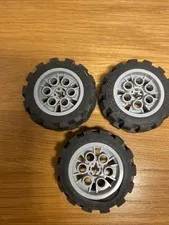 Lego Technic 3 Light Gray Wheel 6582 + 3 Black Medium Balloon Tire 20 x 30 6581