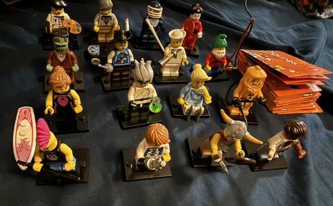 Lego Minifigures Series 4 8804 Complete Set