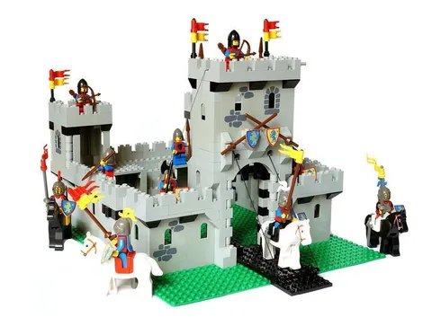 LEGO Castle 6080 King's Castle - Parts 100% Complete No Manuals Has Minifigures