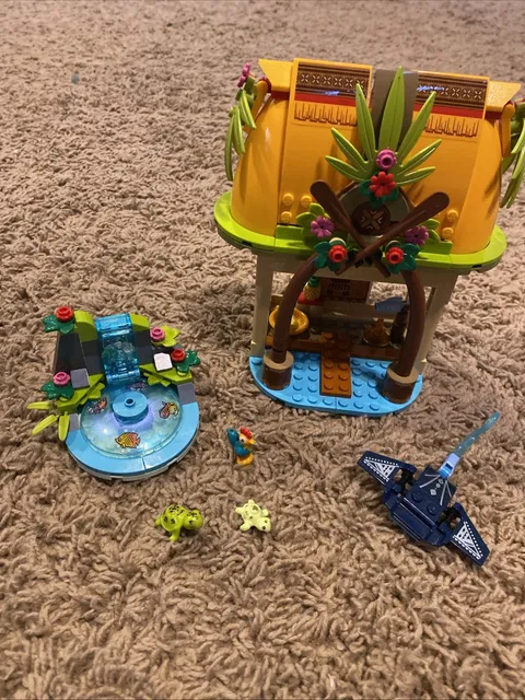 Lego 43183 Disney Moana's Island Home 2020 Retired House Set Complete No Minifig