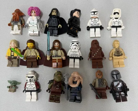 LEGO Star Wars Minifigure Lot: 18 Minifigures (Light-Up Obi-Wan, Qui-Gon) *DESC*