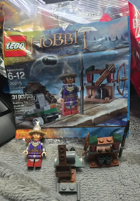 Lego The Hobbit Lake-town Guard (LOR086) Minifigure with Quiver & Spear