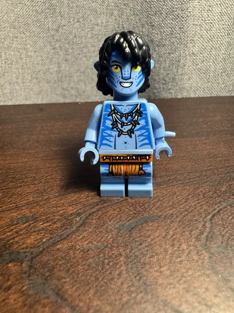 LEGO Avatar Na'vi Tuk Minifigure w/ Tail & Black Hair, Plastic, Age 8+