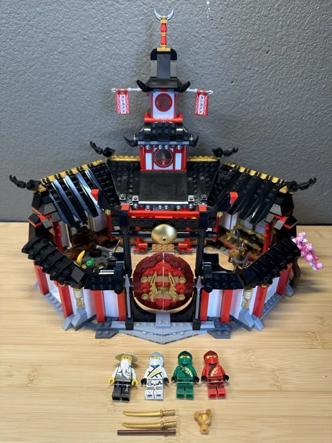 LEGO NINJAGO 70670 Monastery of Spinjitzu
