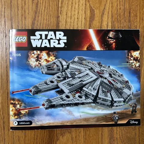 LEGO STAR WARS 75105 Millennium Falcon Instruction Manual