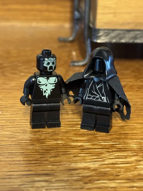 LEGO Minifigures Lord Of The Rings Lot Of 2- Nazgûl And Necromancer