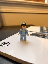 LEGO Minifigure Dr. Helen Cho
