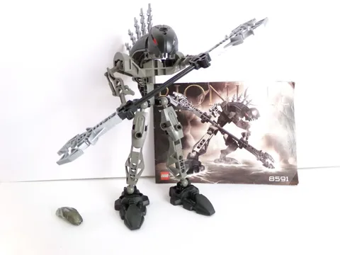 LEGO BIONICLE Rahkshi Vorahk (8591) w/ Instructions, No Canister, Replaced Parts