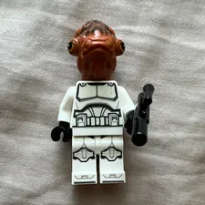 LEGO Minifigure White Armor Outfit Brown Alien Head w/ Black Blaster