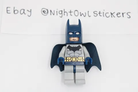 Lego Batman (Bat022) - Light Bluish Gray Suit *CLEAN* Vintage (2007)
