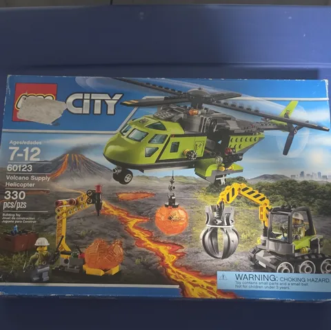 LEGO CITY 60123 Volcano Supply Helicopter Volcano Explorers 330 pcs Ages 7-12