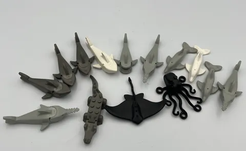 Lego Sea Creatures 1 Sting Ray 1 Octopus 3 Dolphins 5 Sharks 1 Croc 3 Sawfish