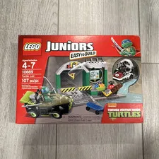 LEGO Juniors TMNT Turtle Lair 10669 Easy to Build 107pc Box Set Ages 4-7