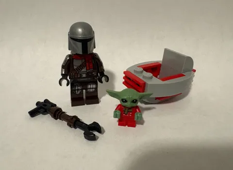 LEGO Star Wars Mandalorian Holiday Scarf Minifigure sw1170 & Grogu sw1173 75307