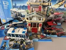 Lego 2013 City Police Museum Break-in 60008 With Manuals 99% Complete W Box