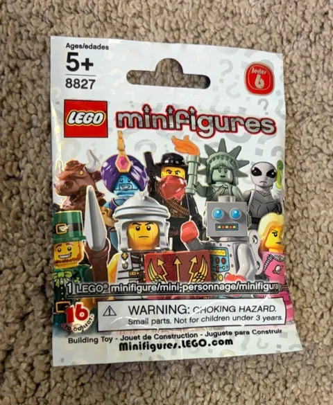 LEGO Minifigures Series 6 (8827) — 1 Sealed Blind Bag — Retired — NEW