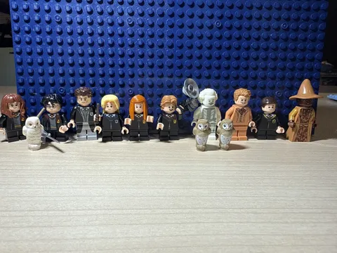 LEGO Harry Potter 10 Assorted Mini Figures + Hedwig & 2 Owls - Fast Shipping