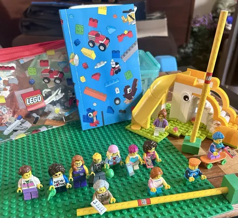 LEGO Mini Figures 12 (school playground) + supplies accessories and More