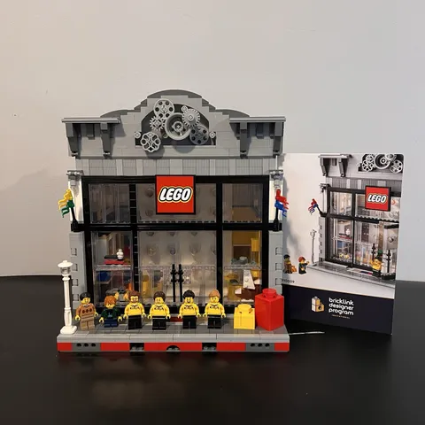 LEGO Bricklink Lego Store Modular 100% Complete Mils Plating No Box