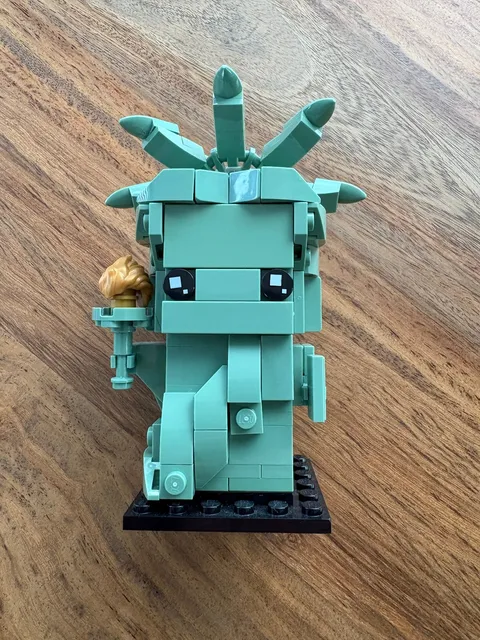 LEGO Lady Liberty BrickHeadz #93 (40367)