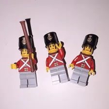LEGO Redcoat Soldier Minifigure Lot of 3 w/ Muskets, Black Shako Hats