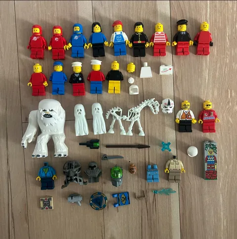 Lego mini figures lot vintage and star wars & BigFig -first 3 don't have backpac