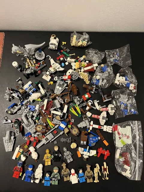 Large LEGO STAR WARS Advent Calendars Lot