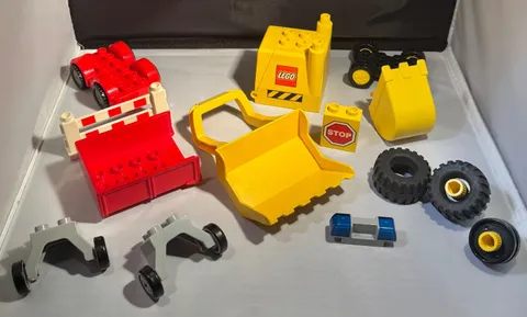 Vintage Lego Duplo Farm Construction Pieces Diggers Tires +++