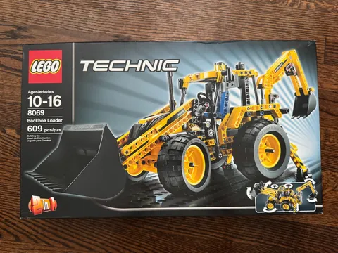Lego Technic Backhoe Loader Log Handler 8069 NEW SEALED BOX RETIRED USA Seller