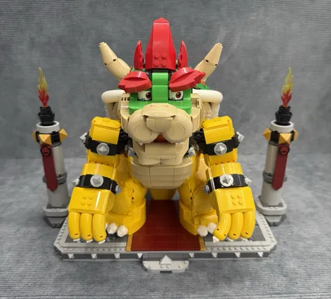 LEGO The Mighty Bowser Super Mario 71411 Bowser Display w Stand