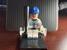 Shohei Ohtani LEGO MLB Minifigure Los Angeles Dodgers Bat, Hat, Stand MVP 50/50