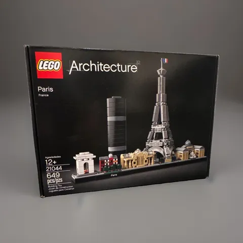 LEGO Architecture Paris Skyline 21044 SEALED Retired New 649 Pieces Eiffel Tower