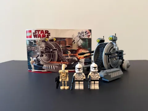 LEGO Star Wars: Corporate Alliance Tank Droid (7748) with Minifigures 99%