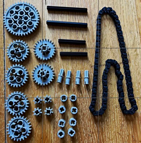 LEGO Technic 879 Gears Bulk Parts Lot 43pcs Gears Axles Pins Chain Links