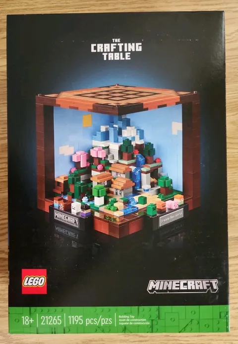 Lego Set 21265 Minecraft The Crafting Table 1195 pieces New