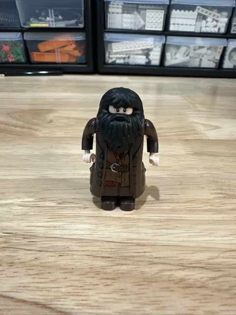 LEGO Harry Potter Rubeus Hagrid Minifigure Dark Brown 10217 4738 4865 hp111
