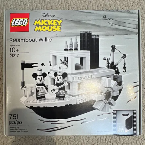 LEGO Ideas Disney Mickey Mouse Steamboat Willie 21317 751pcs 10+ Box