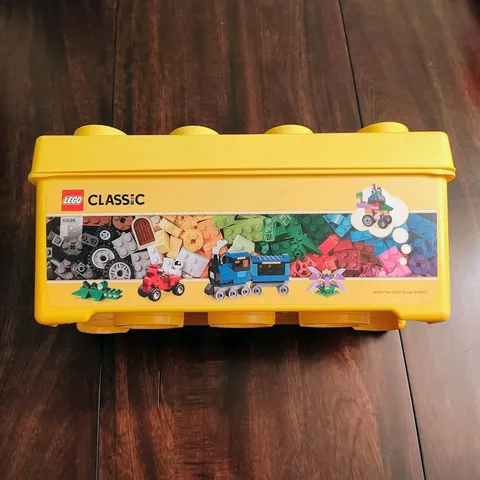 LEGO Classic Yellow Stackable Storage Brick Box w/ Lid 6 qt 12x5x4 MPN