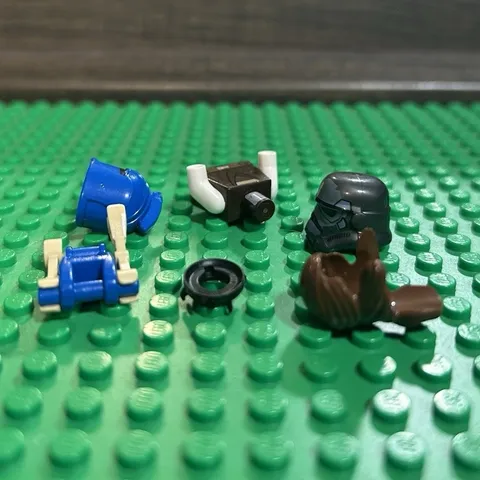 LEGO lot, many Star Wars pieces, used but great condition!