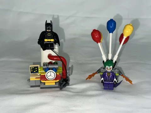 The LEGO Batman Movie: The Joker Balloon Escape (70900) 100% W/ Instructions