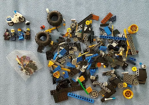 Bulk Loose Lego  Mindstorms Bricks pieces parts some Minifigs police motorcycle