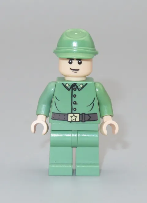 LEGO Indiana Jones Russian guard minifigure 7626 7625